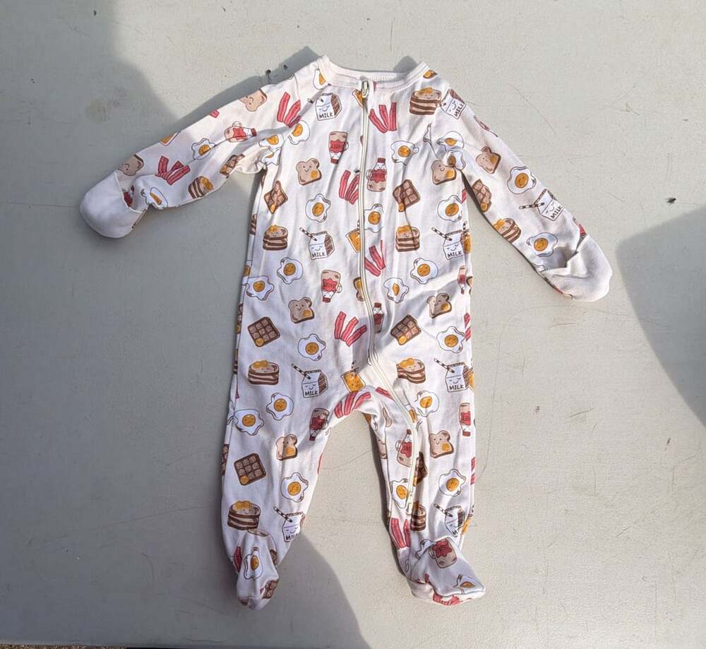 Wonder Nation Zip Front Footed Sleep N Play Size 3-6M Breakfast Print
